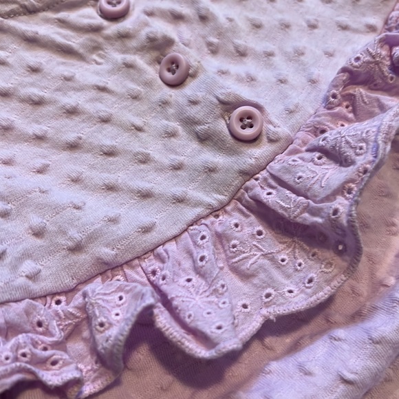 Two Baby Gap outfits☀️🌸 - Picture 3 of 8